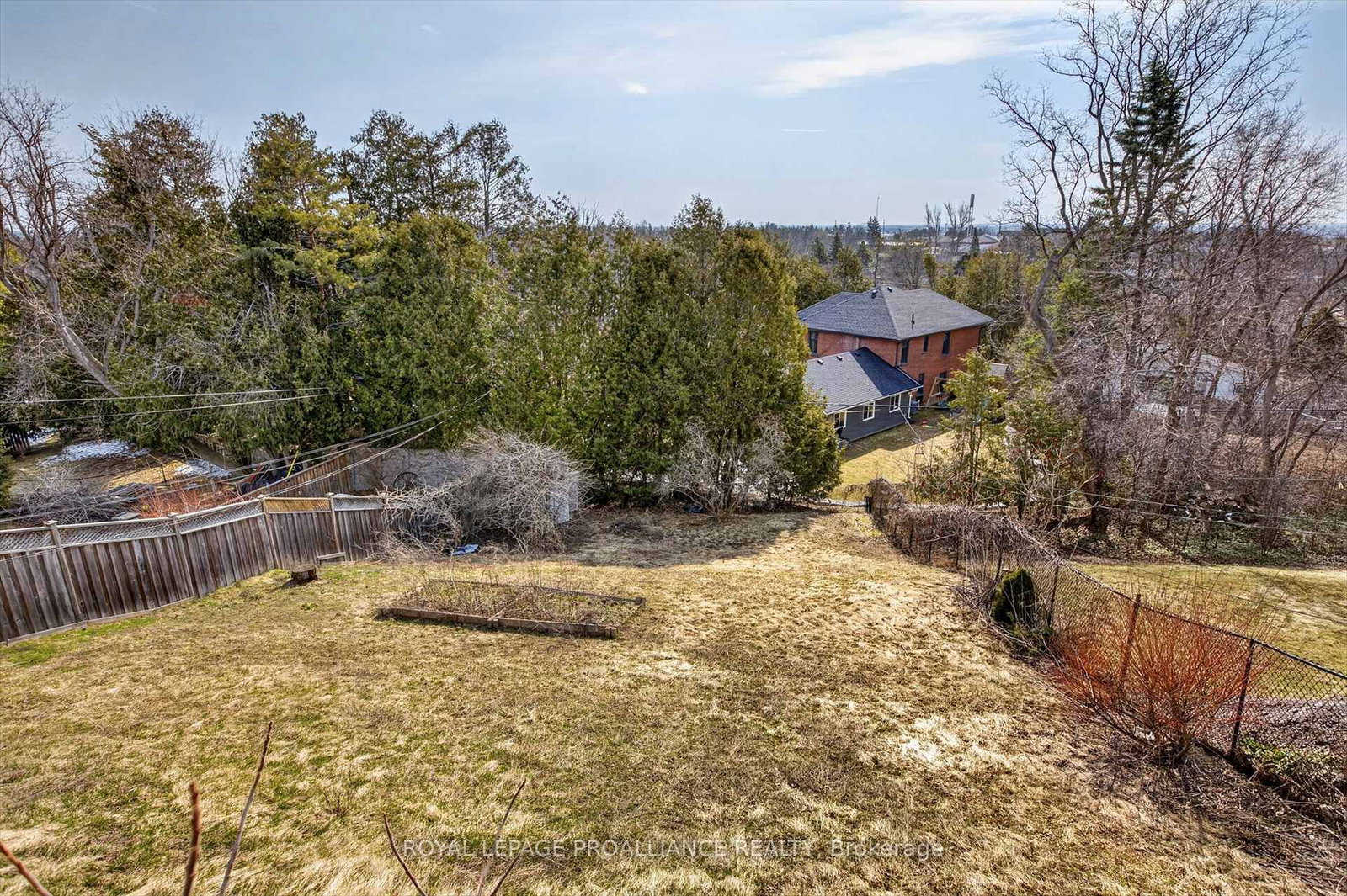 Detached House for sale at 1539 Cherryhill Road, Peterborough, Ontario, K9K 1A7 - Monaghan Ward 2 - MLS: X12989544