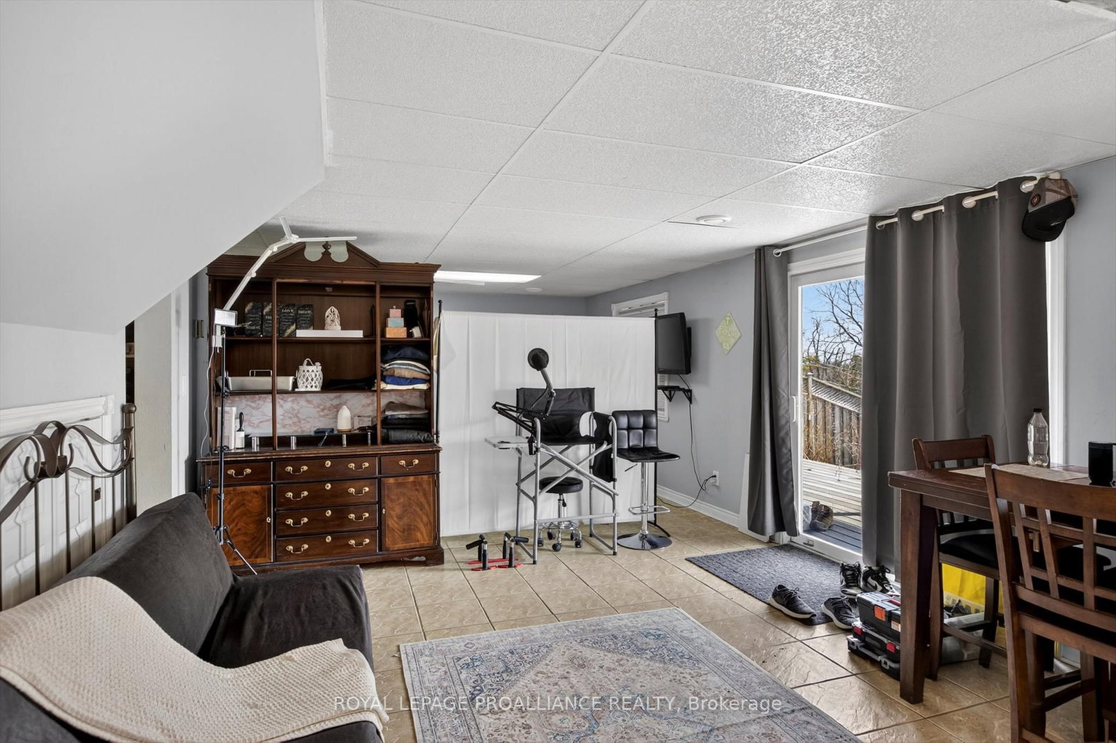 Detached House for sale at 1539 Cherryhill Road, Peterborough, Ontario, K9K 1A7 - Monaghan Ward 2 - MLS: X12989544