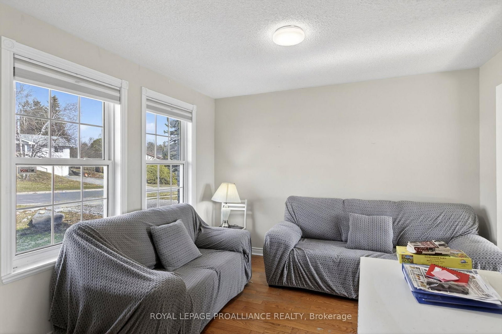 Detached House for sale at 1539 Cherryhill Road, Peterborough, Ontario, K9K 1A7 - Monaghan Ward 2 - MLS: X12989544