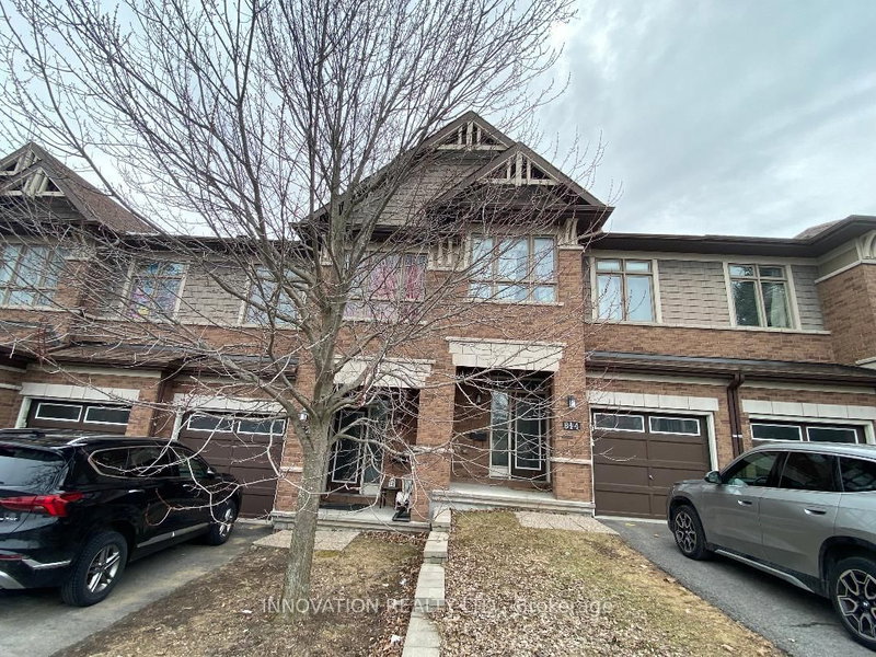 812 FLETCHER Circ, Ottawa, K2T 0B6 | Image 2