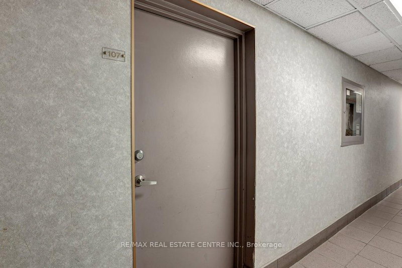 107 - 1100 Courtland Ave E, Kitchener, N2C 2H9 | Image 3