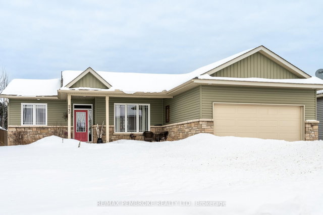 545 Gardner Crescent