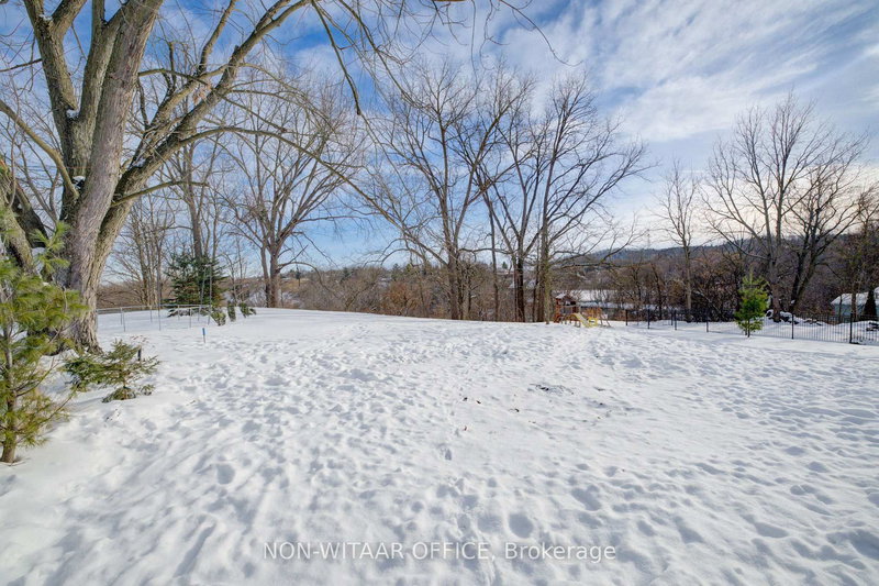 54 Roos St, Kitchener, N2P 1H9 | Image 3