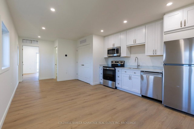 2 - 429 Sugarloaf Street