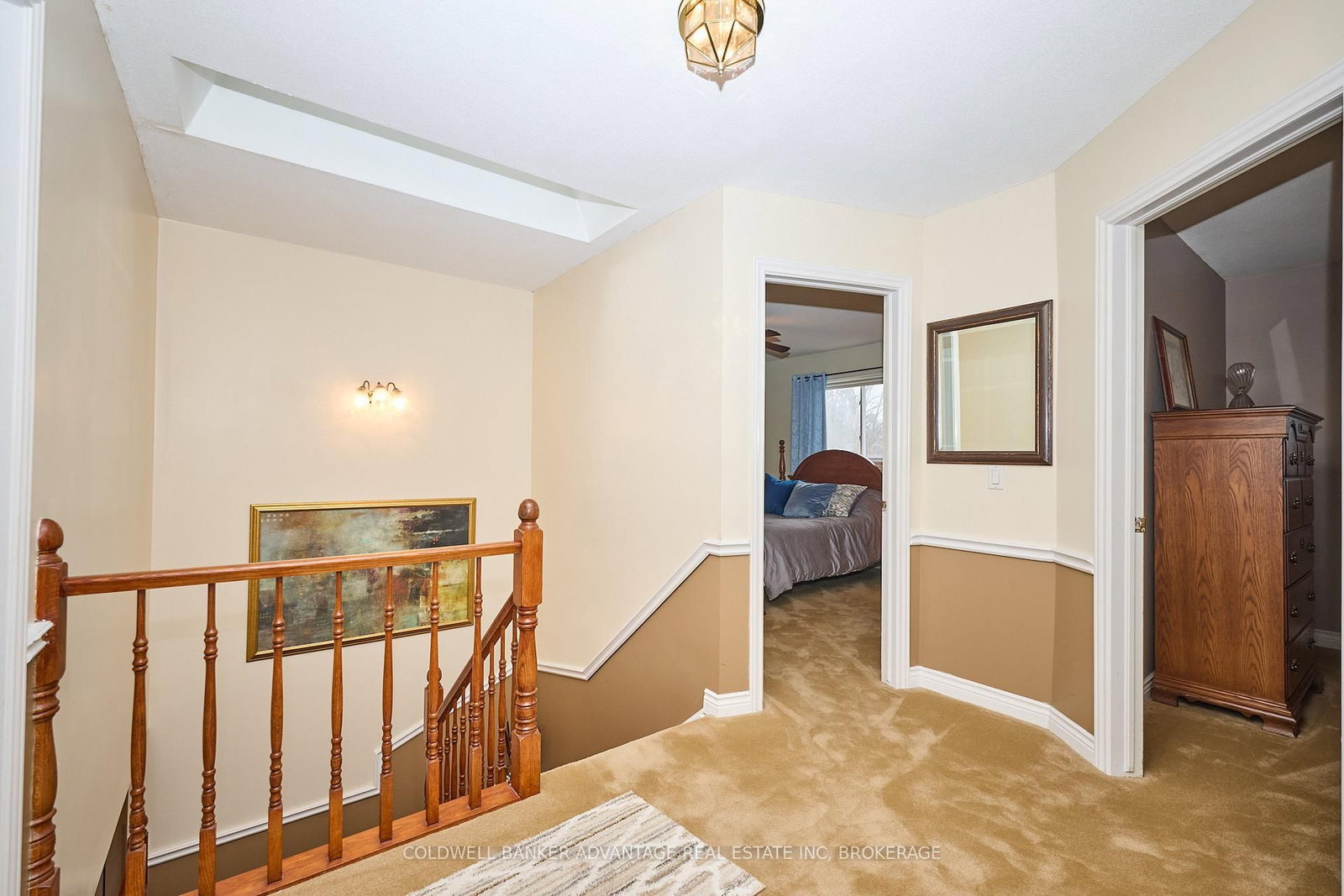 Detached House for sale at 28 Dixon Crescent, Welland, Ontario, L3C 6P4 - N. Welland - MLS: X12989722