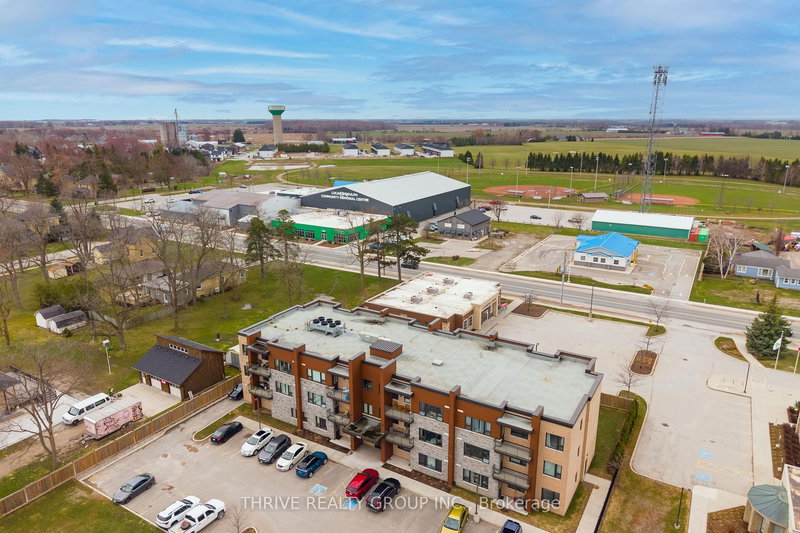 306 - 263 Butler St, Lucan Biddulph, N0M 2J0 | Image 2