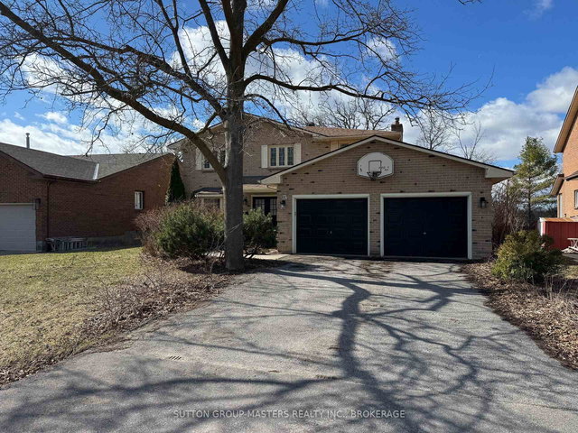 597 Forest Hill Drive W