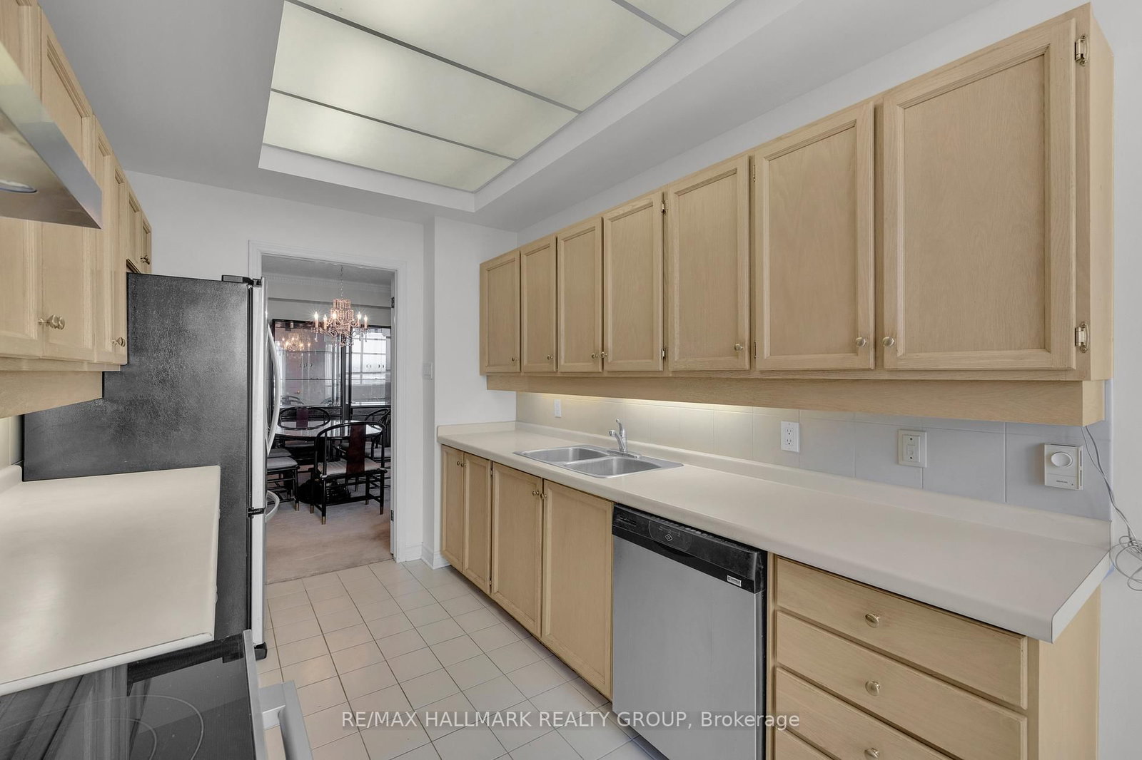 1480 Riverside Drive, Unit 2204 - Photo 11