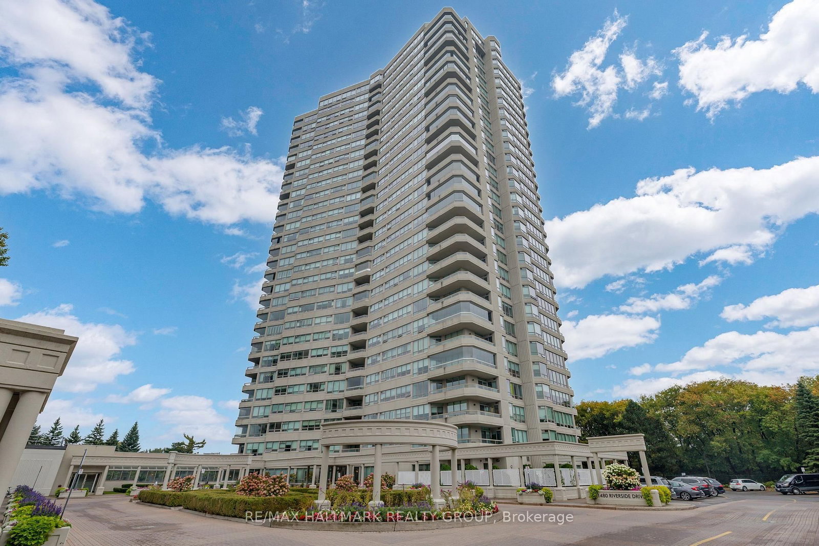 1480 Riverside Drive, Unit 2204 - Photo 2