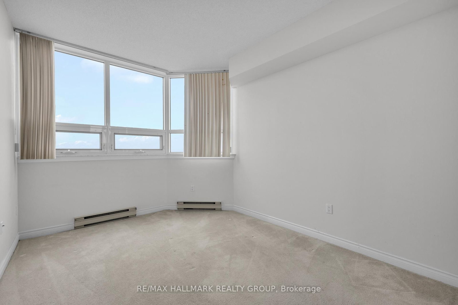 1480 Riverside Drive, Unit 2204 - Photo 21