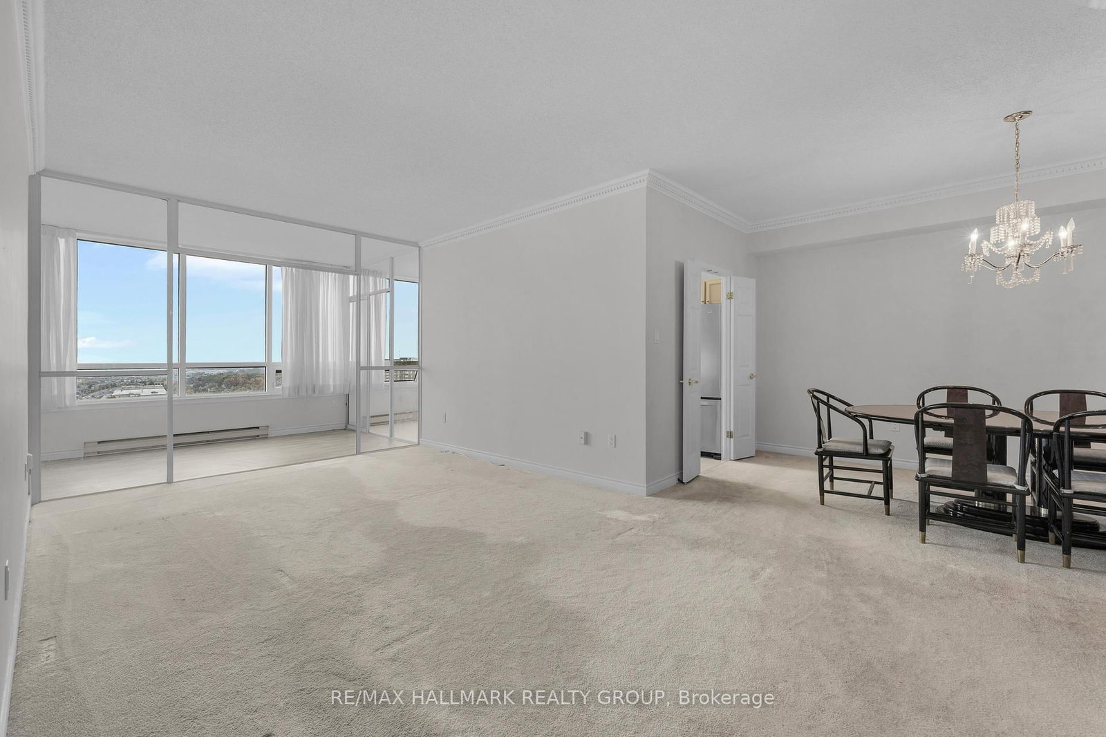 1480 Riverside Drive, Unit 2204 - Photo 7