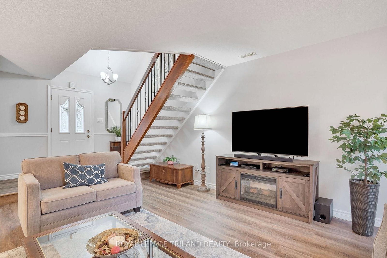 Detached House for sale at 31 Edgehill Road, London North, Ontario, N6G 2T2 - North F - MLS: X12989836