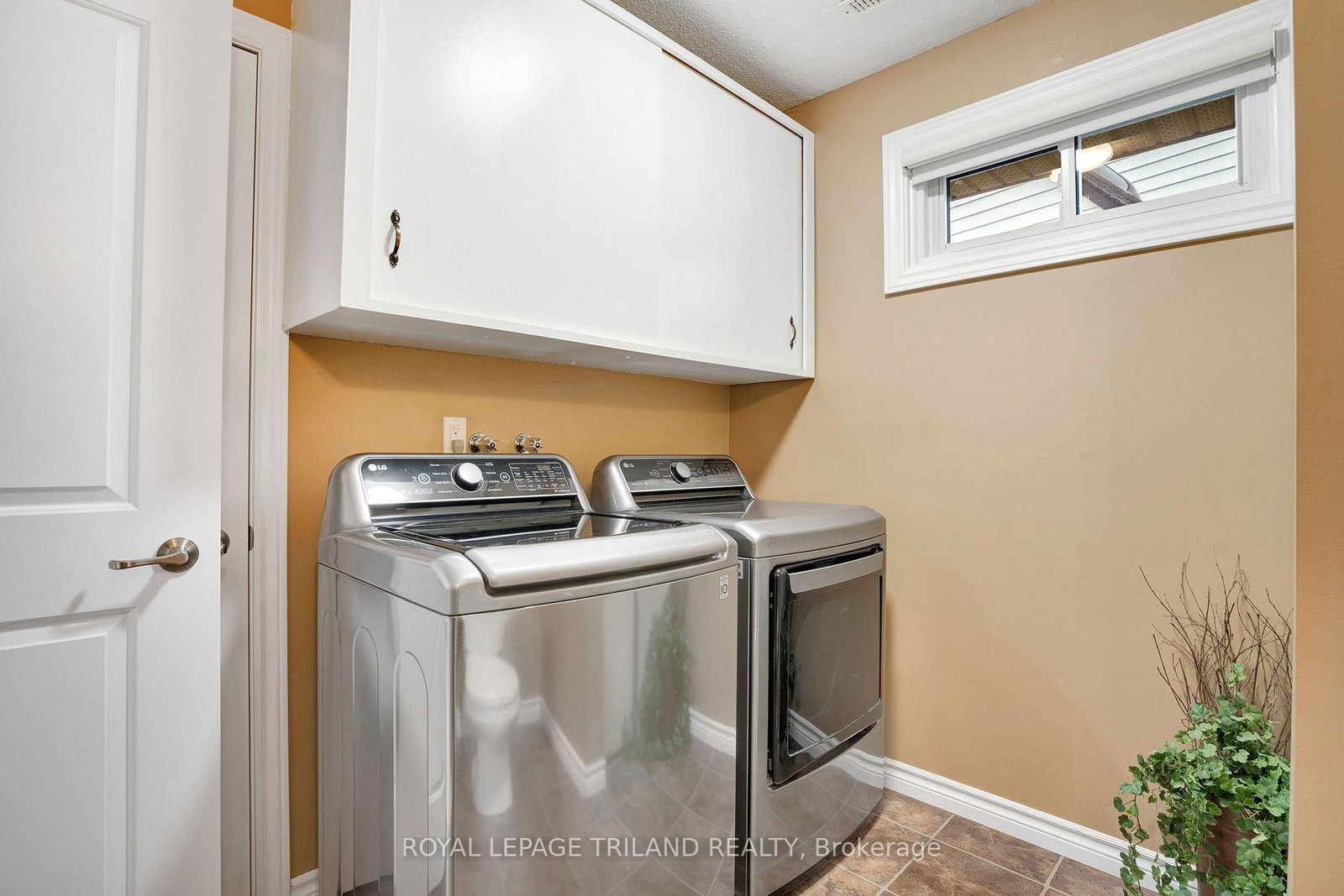 Detached House for sale at 31 Edgehill Road, London North, Ontario, N6G 2T2 - North F - MLS: X12989836