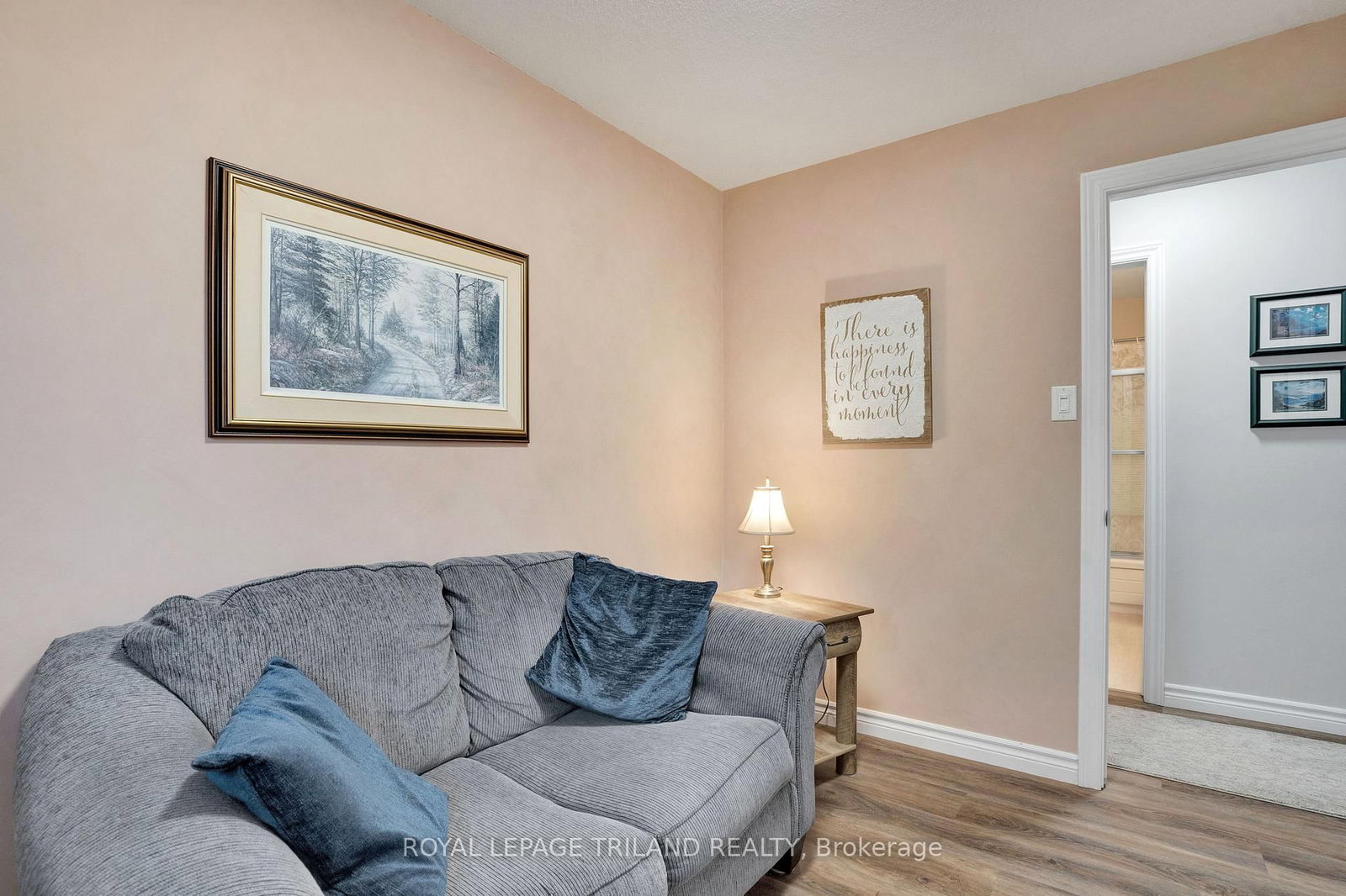 Detached House for sale at 31 Edgehill Road, London North, Ontario, N6G 2T2 - North F - MLS: X12989836