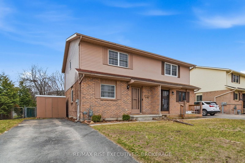 1037 Hickorywood Cres, Kingston, K7P 2E5 | Image 3