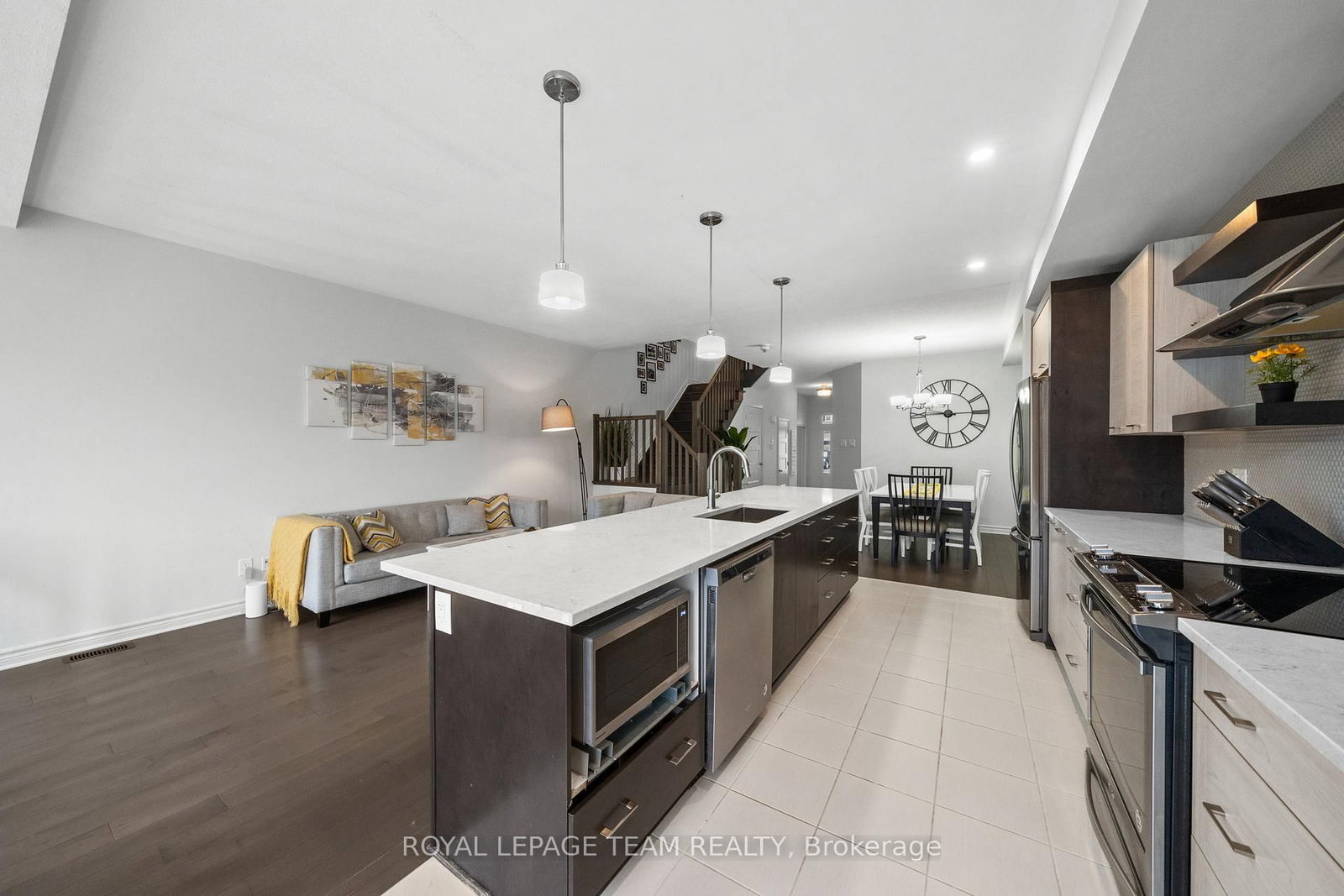 1160 Beckett Crescent - Photo 12