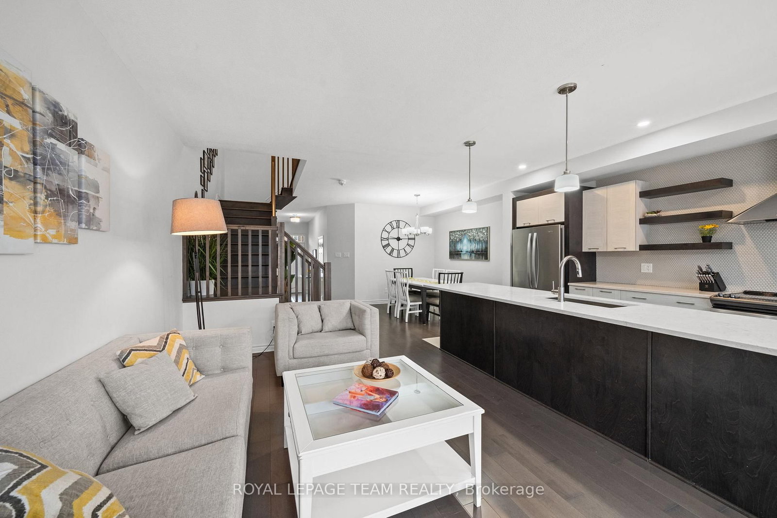 1160 Beckett Crescent - Photo 14