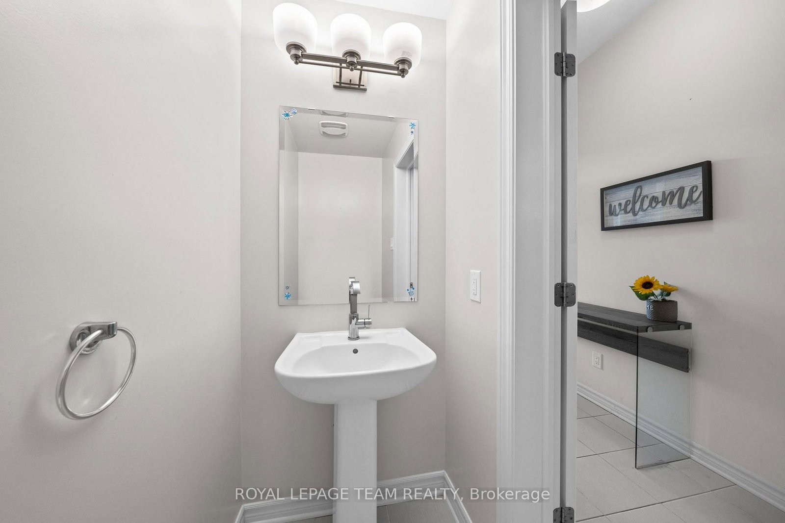 1160 Beckett Crescent - Photo 15