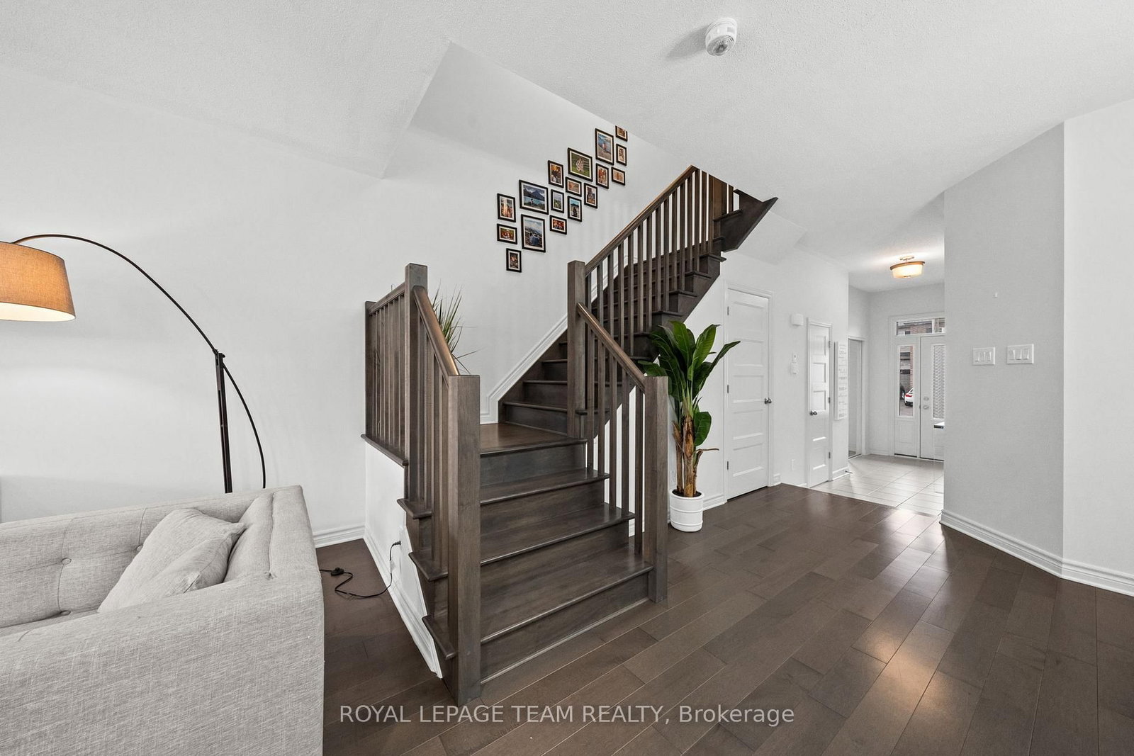 1160 Beckett Crescent - Photo 16