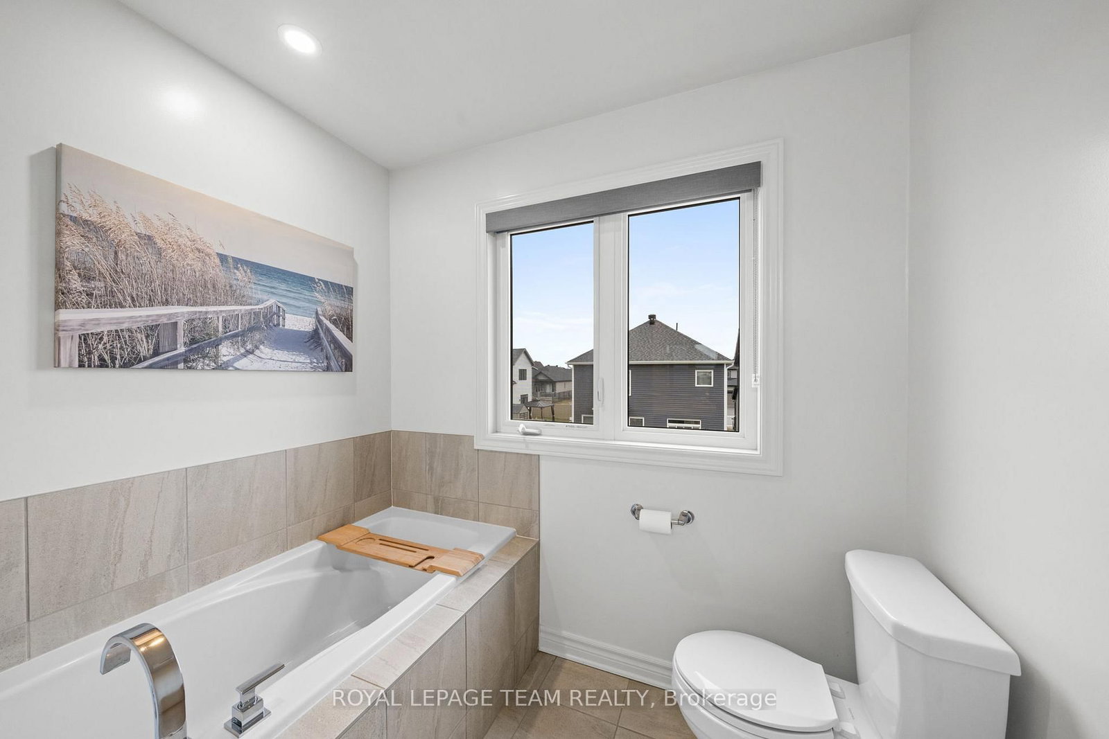 1160 Beckett Crescent - Photo 24