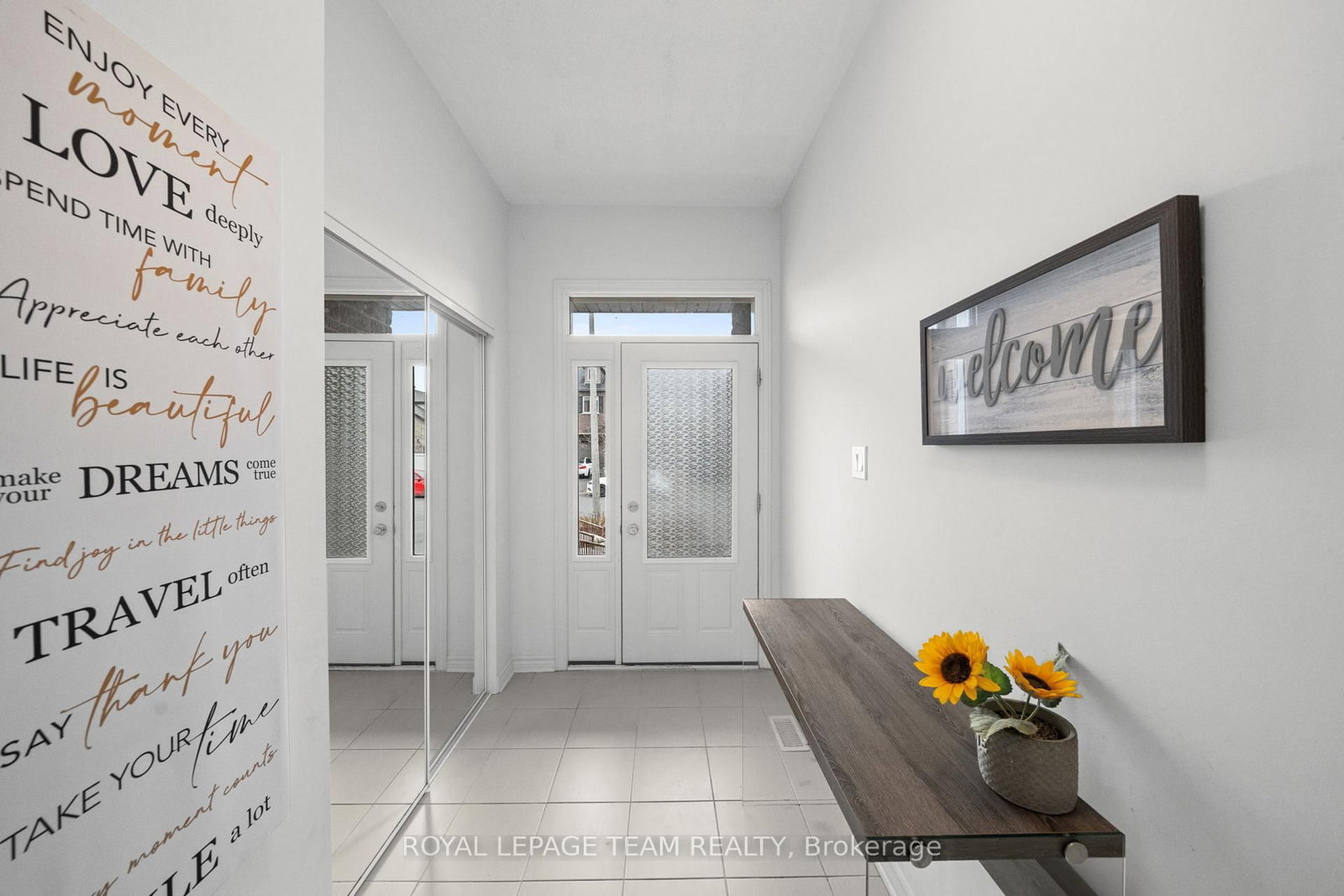 1160 Beckett Crescent - Photo 3