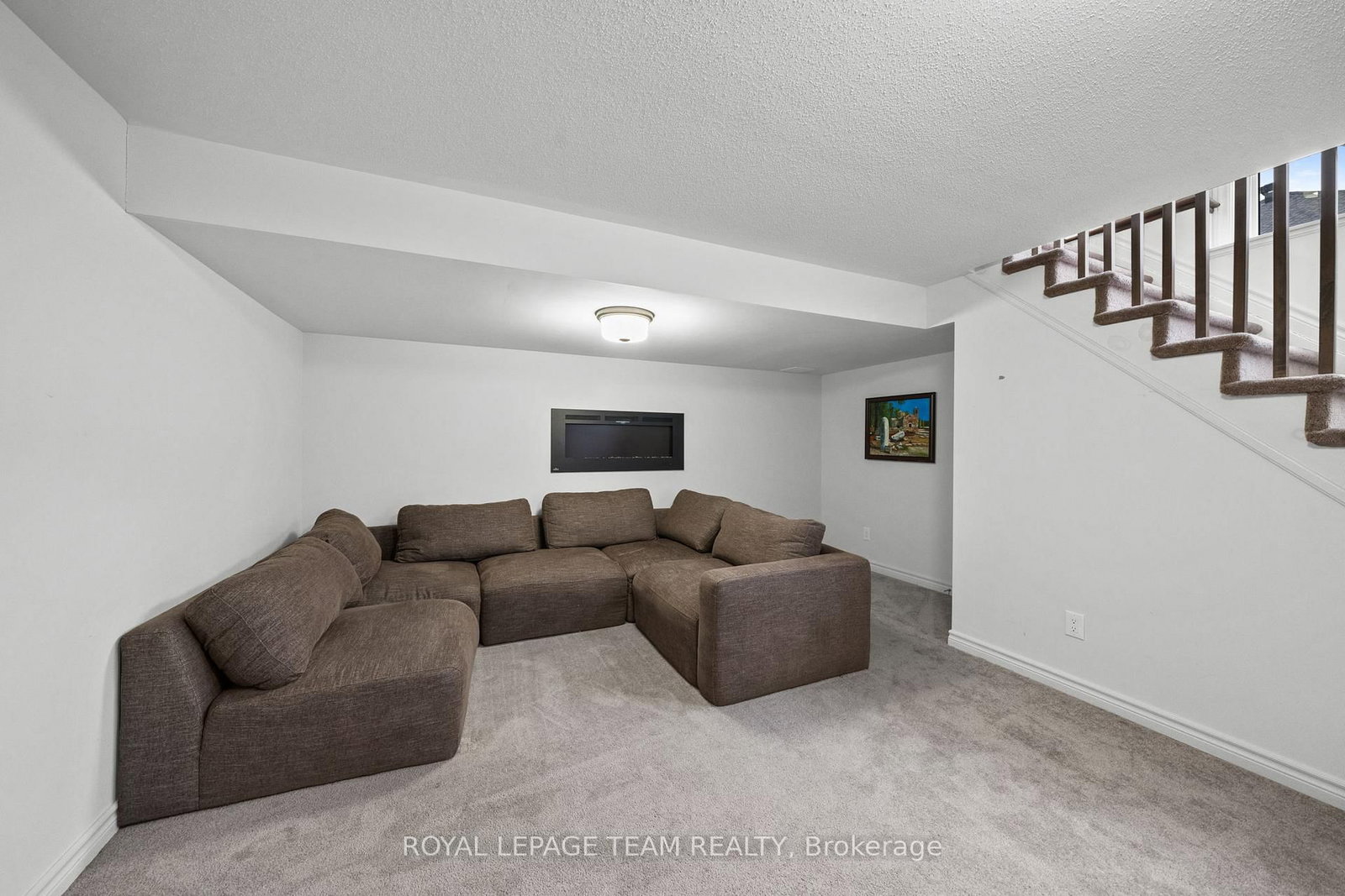 1160 Beckett Crescent - Photo 35