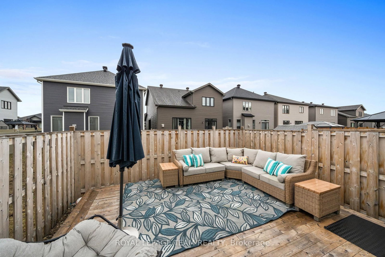 1160 Beckett Crescent - Photo 41