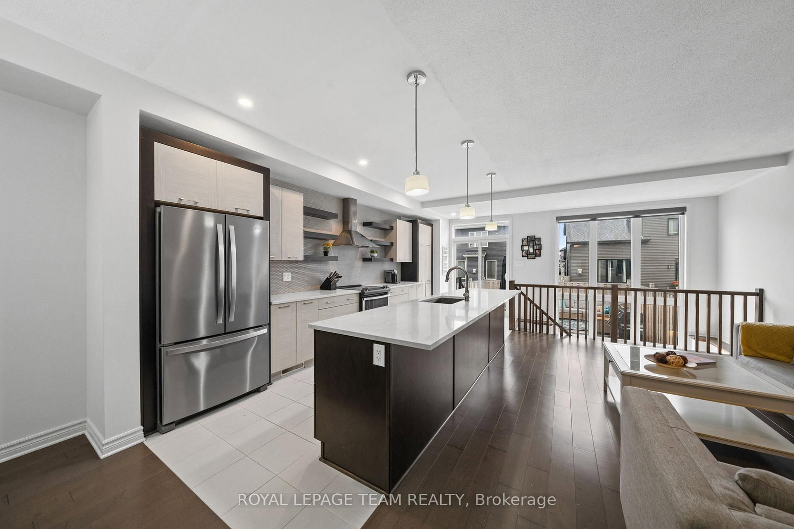 1160 Beckett Crescent - Photo 7