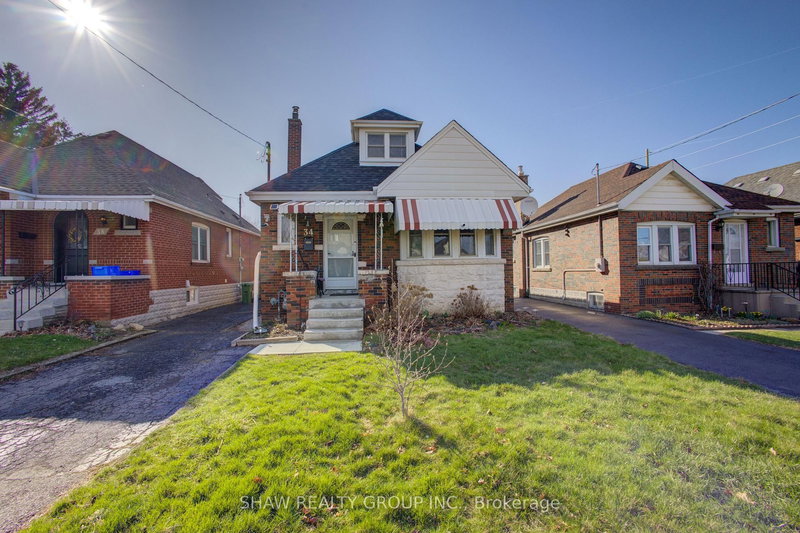 home for sale on 34 Barons Avenue S
