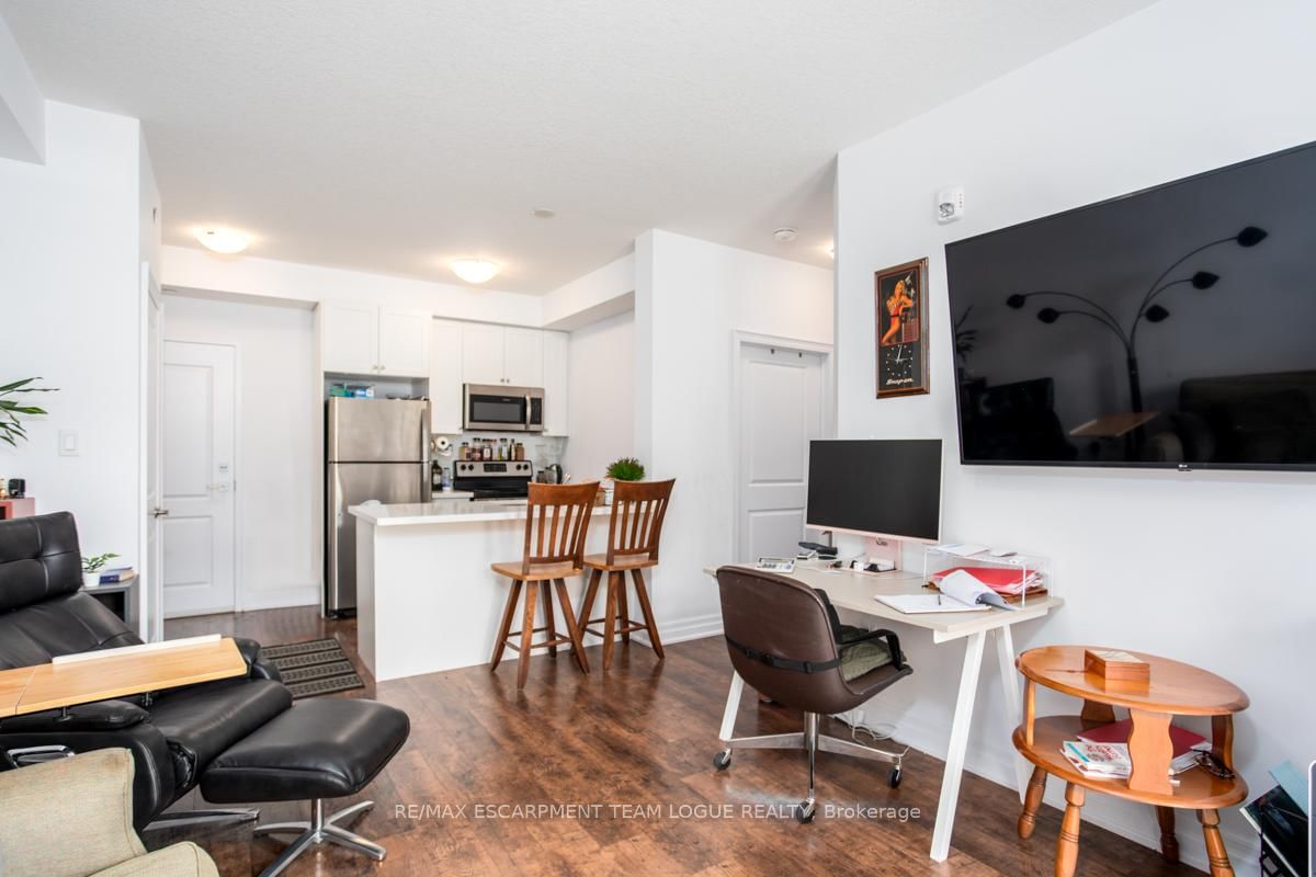 Condo for lease at 128-101 Shoreview Place, Hamilton, Ontario, L8E 0K2 - Stoney Creek - MLS: X12990070