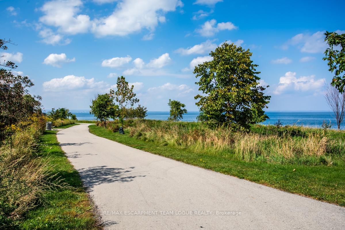 Condo for lease at 128-101 Shoreview Place, Hamilton, Ontario, L8E 0K2 - Stoney Creek - MLS: X12990070