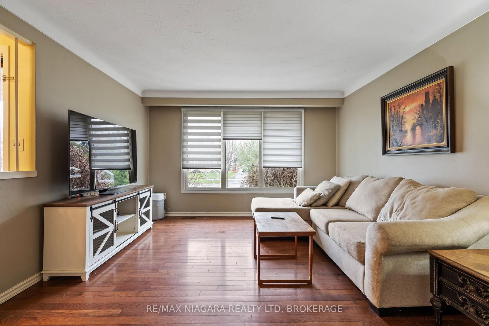 Detached House for sale at 56 Royal Oak Drive, Welland, Ontario, L3C 5V9 - N. Welland - MLS: X12990098