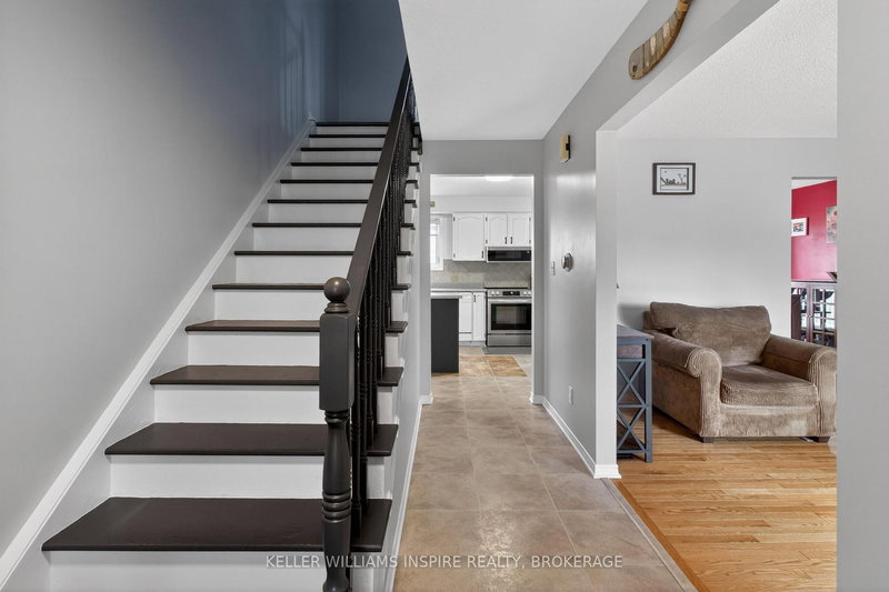 4 Terraceview Rd, Kingston, K7K 6T1 | Image 2