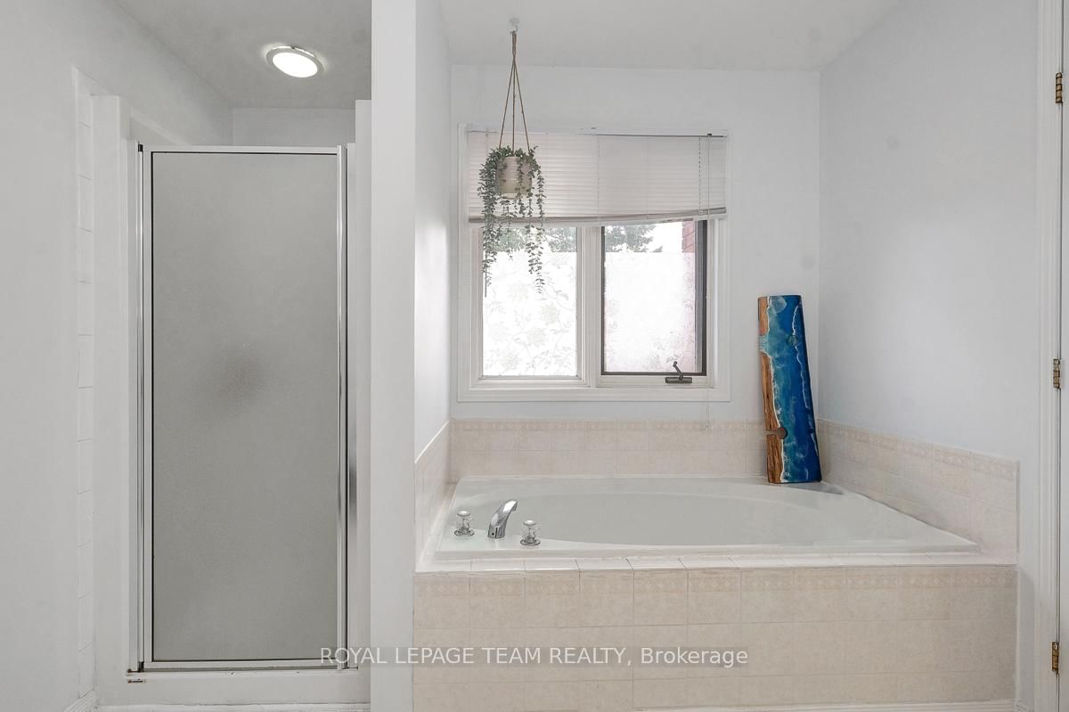 4 Thornbury Crescent - Photo 14