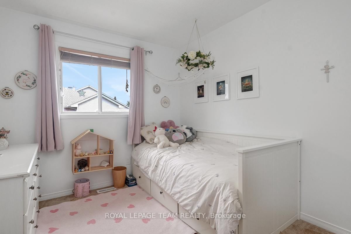 4 Thornbury Crescent - Photo 15