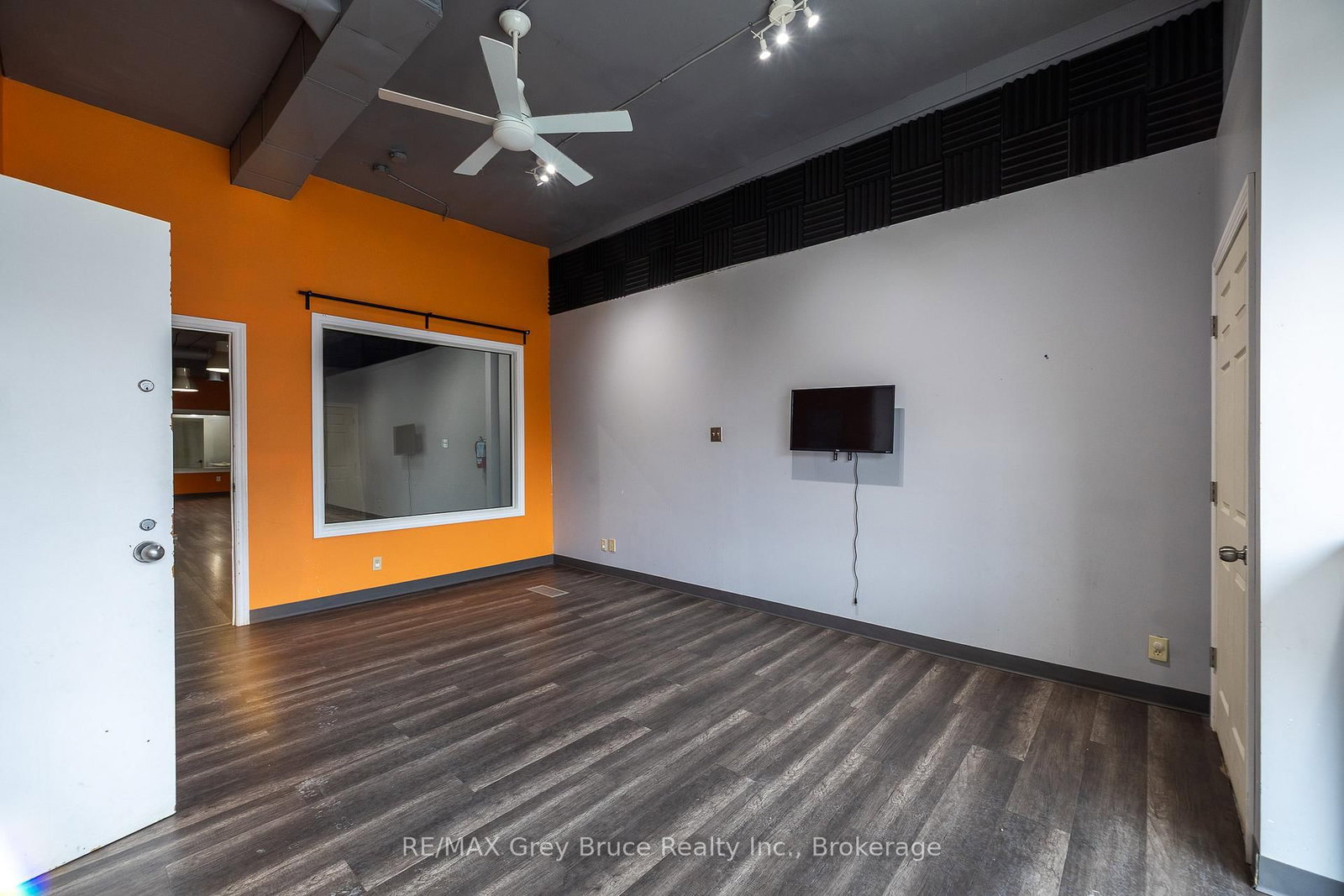 827 E 2nd Avenue • Owen Sound, ON photo 7