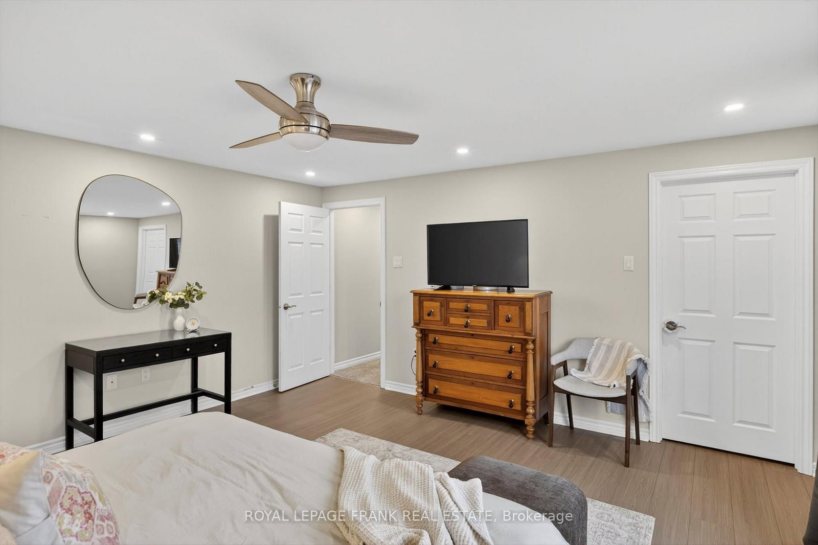 Detached House for sale at 113 Princess Street, Peterborough, Ontario, K9J 2A8 - Town Ward 3 - MLS: X12990314