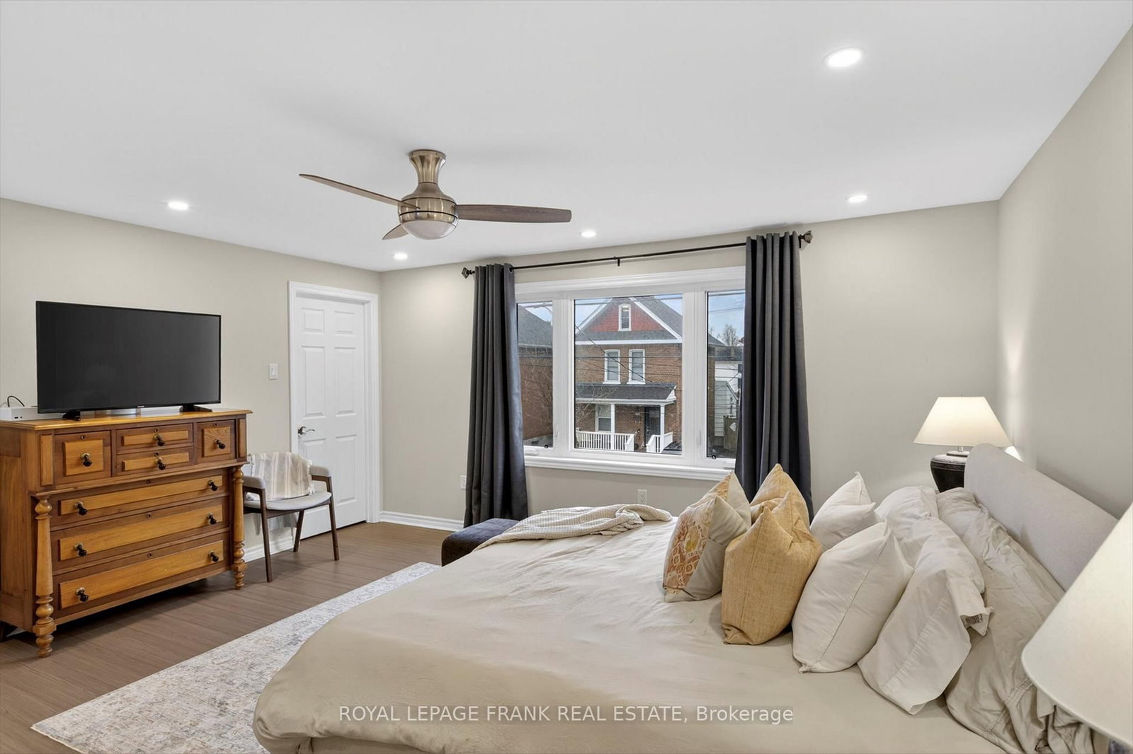 Detached House for sale at 113 Princess Street, Peterborough, Ontario, K9J 2A8 - Town Ward 3 - MLS: X12990314