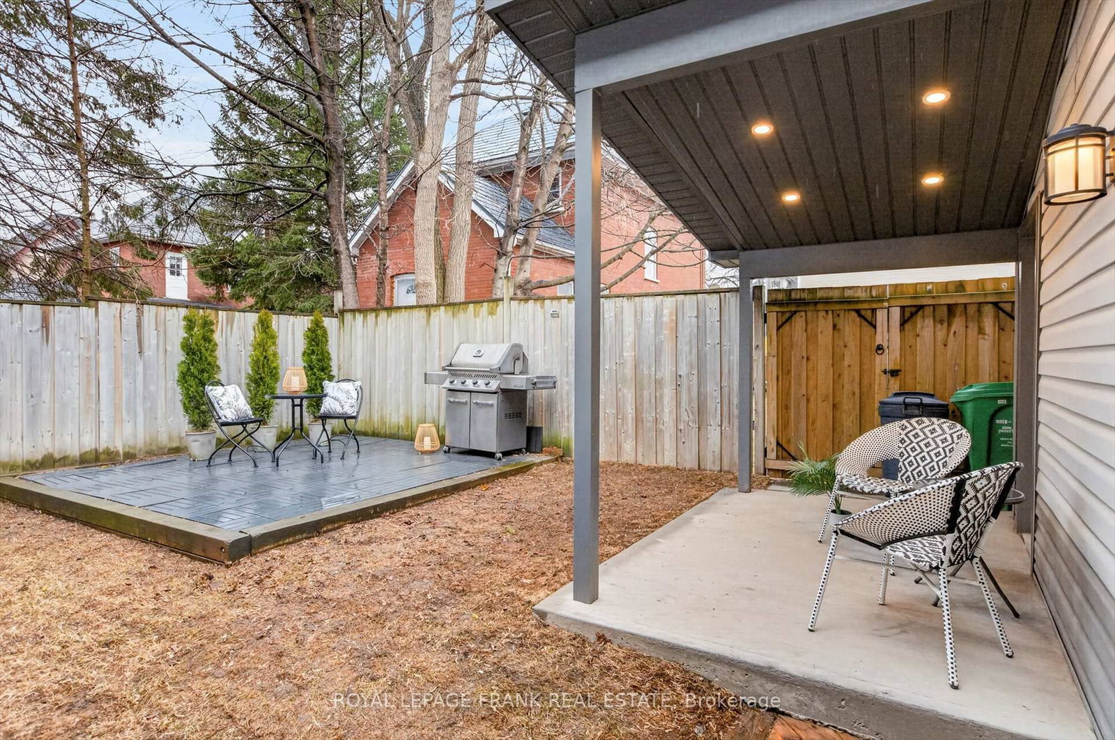 Detached House for sale at 113 Princess Street, Peterborough, Ontario, K9J 2A8 - Town Ward 3 - MLS: X12990314