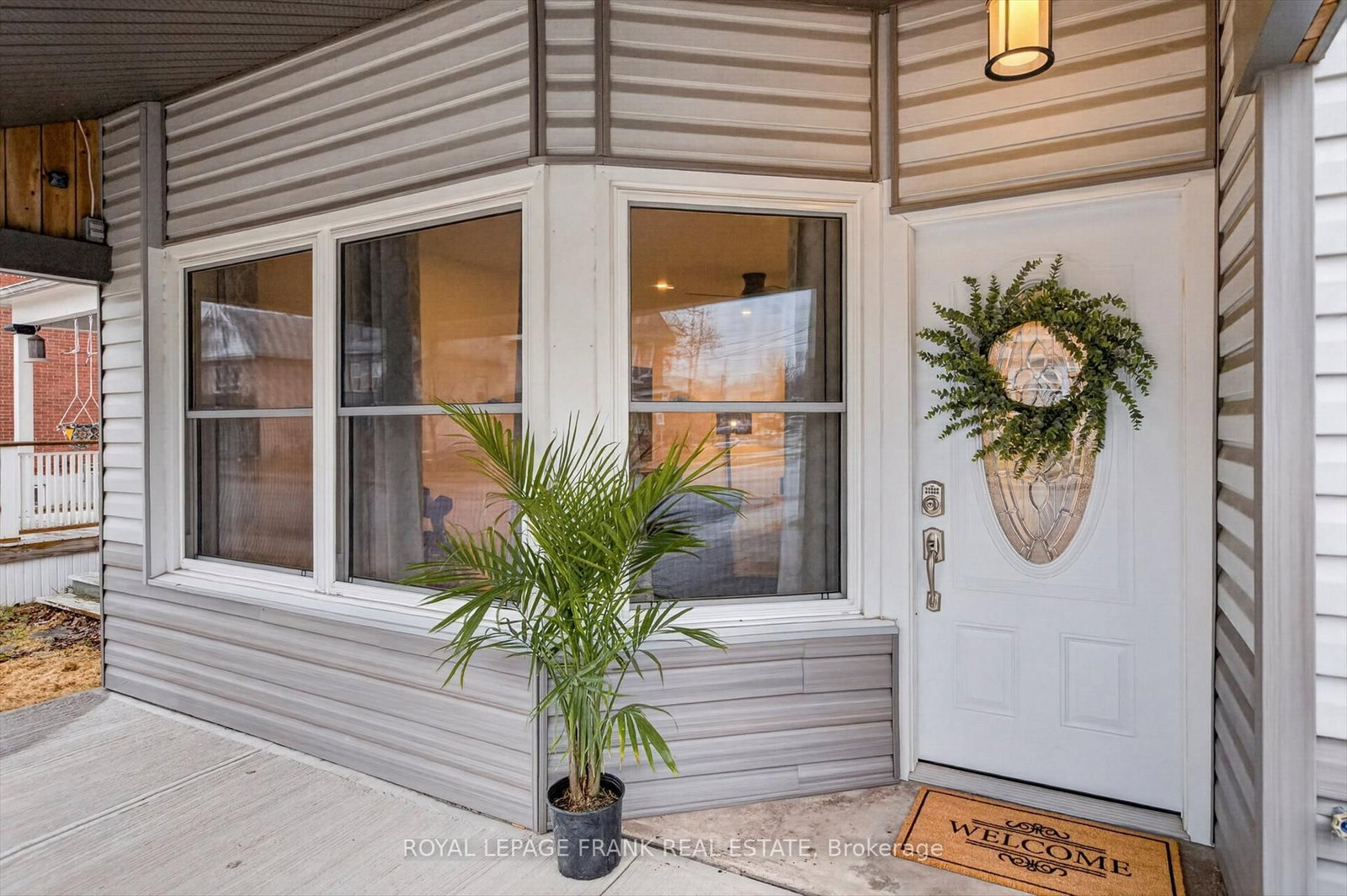 Detached House for sale at 113 Princess Street, Peterborough, Ontario, K9J 2A8 - Town Ward 3 - MLS: X12990314