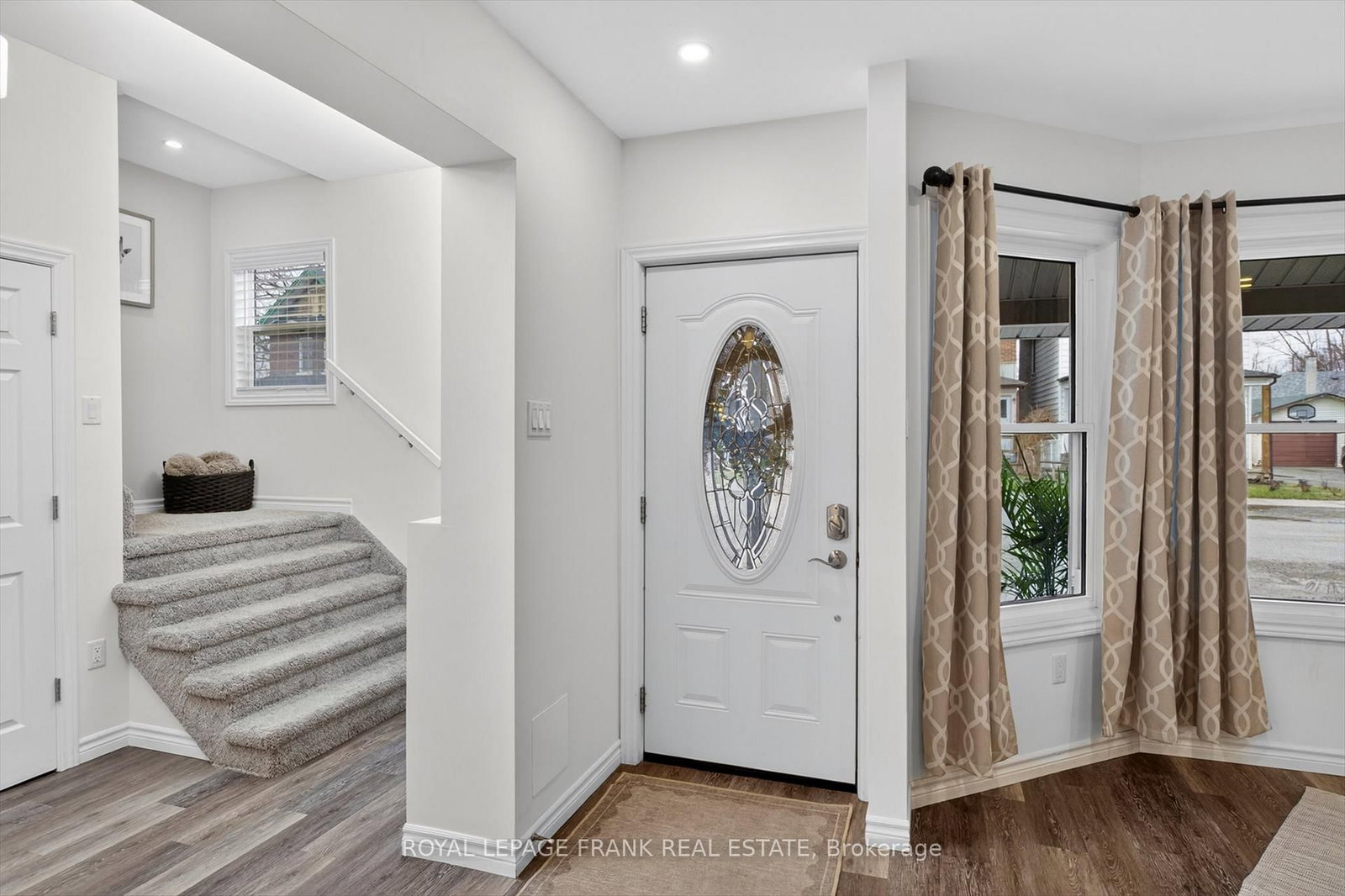 Detached House for sale at 113 Princess Street, Peterborough, Ontario, K9J 2A8 - Town Ward 3 - MLS: X12990314