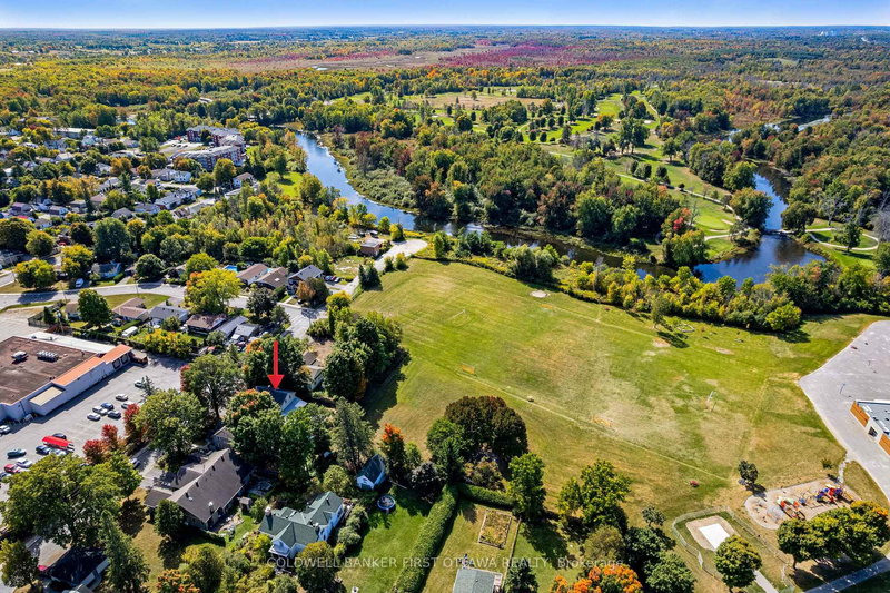 29 Leslie St, Perth, K7H 2X5 | Image 2