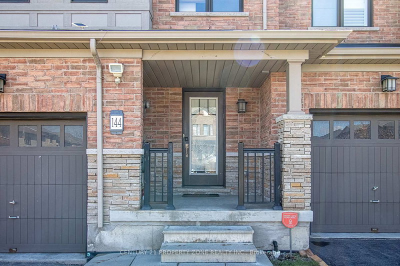 144 Crafter Cres, Hamilton, L8J 0H8 | Image 2
