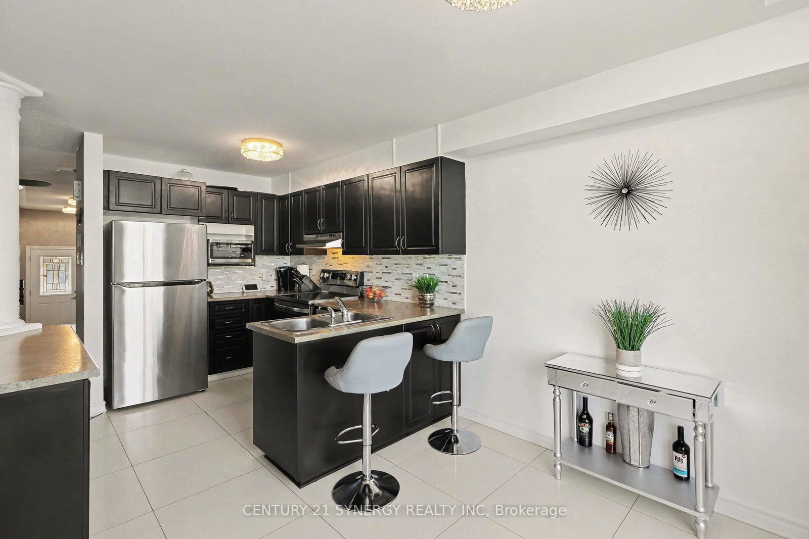 Townhouse for sale at 114 Silvermoon Crescent, Ottawa, Ontario, K4A 0P9 - Avalon East - MLS: X12990586