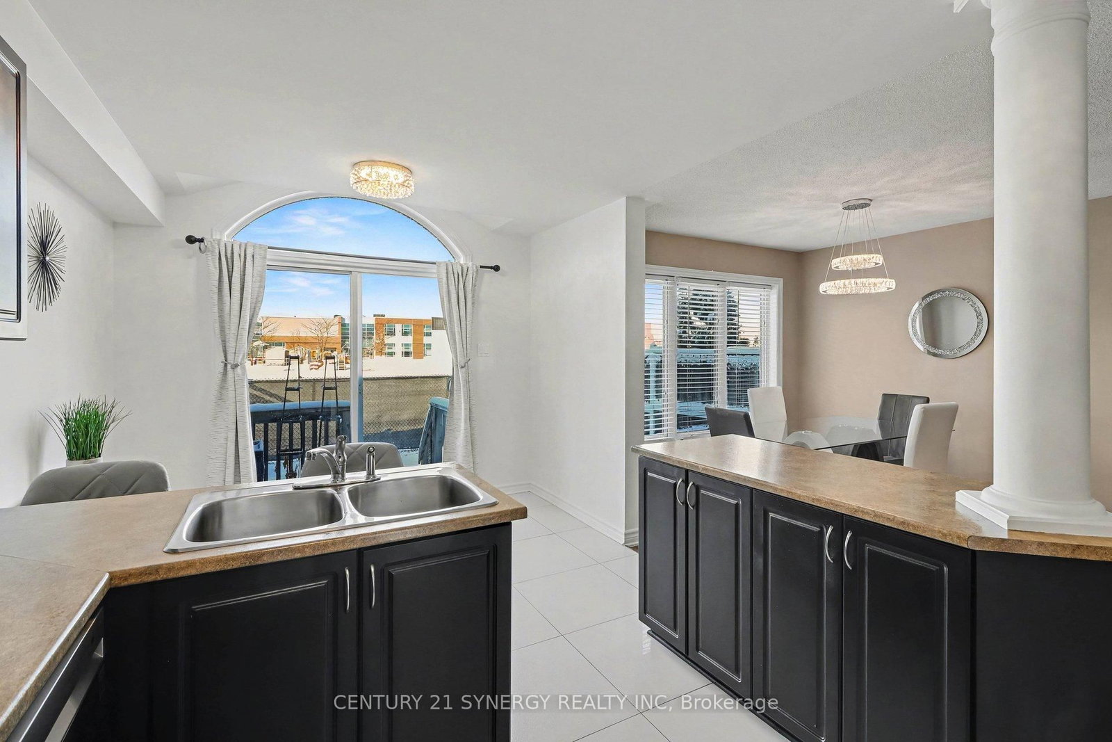 Townhouse for sale at 114 Silvermoon Crescent, Ottawa, Ontario, K4A 0P9 - Avalon East - MLS: X12990586