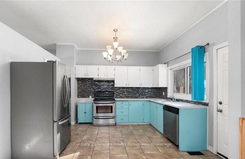 37 Mckay St, Minden Hills, K0M 2K0 | Image 3