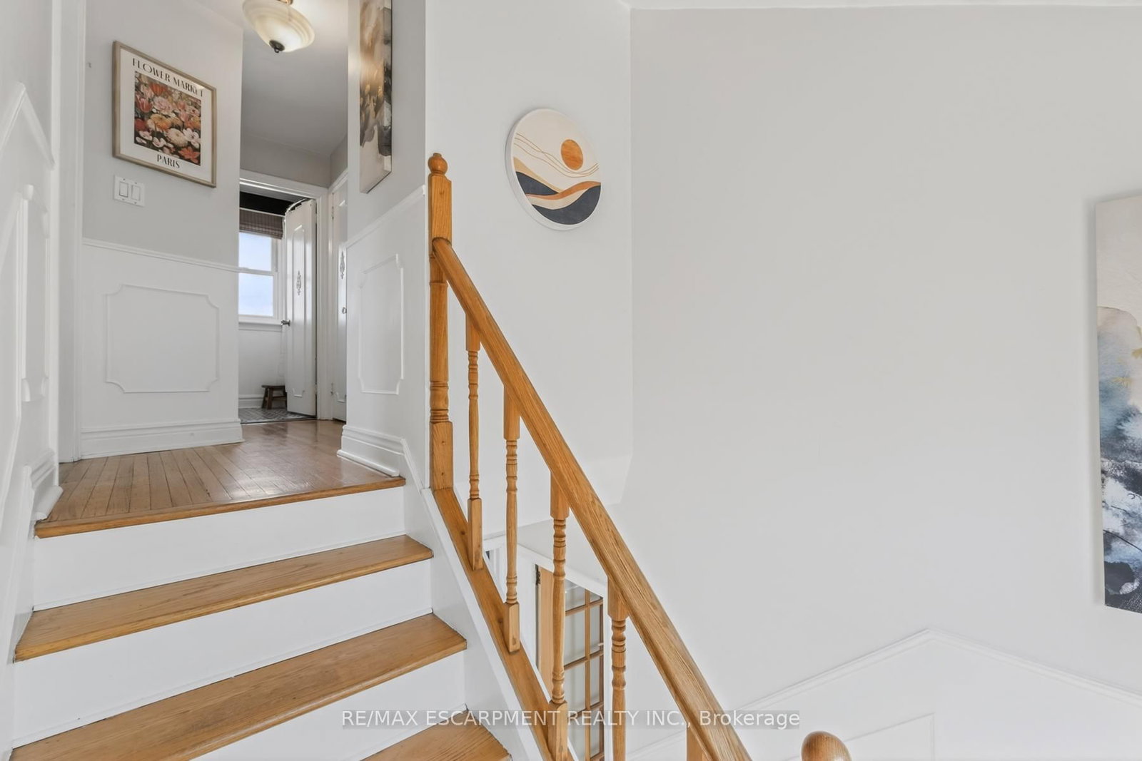 Detached House for sale at 43 Woodbridge Road, Hamilton, Ontario, L8K 3C8 - Rosedale - MLS: X12990636