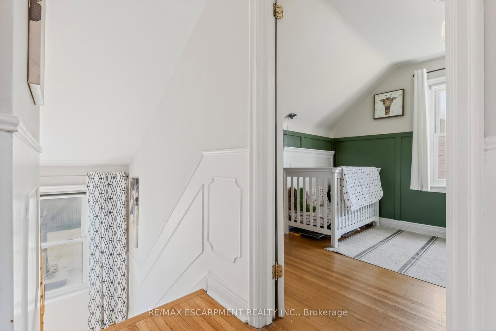 Detached House for sale at 43 Woodbridge Road, Hamilton, Ontario, L8K 3C8 - Rosedale - MLS: X12990636