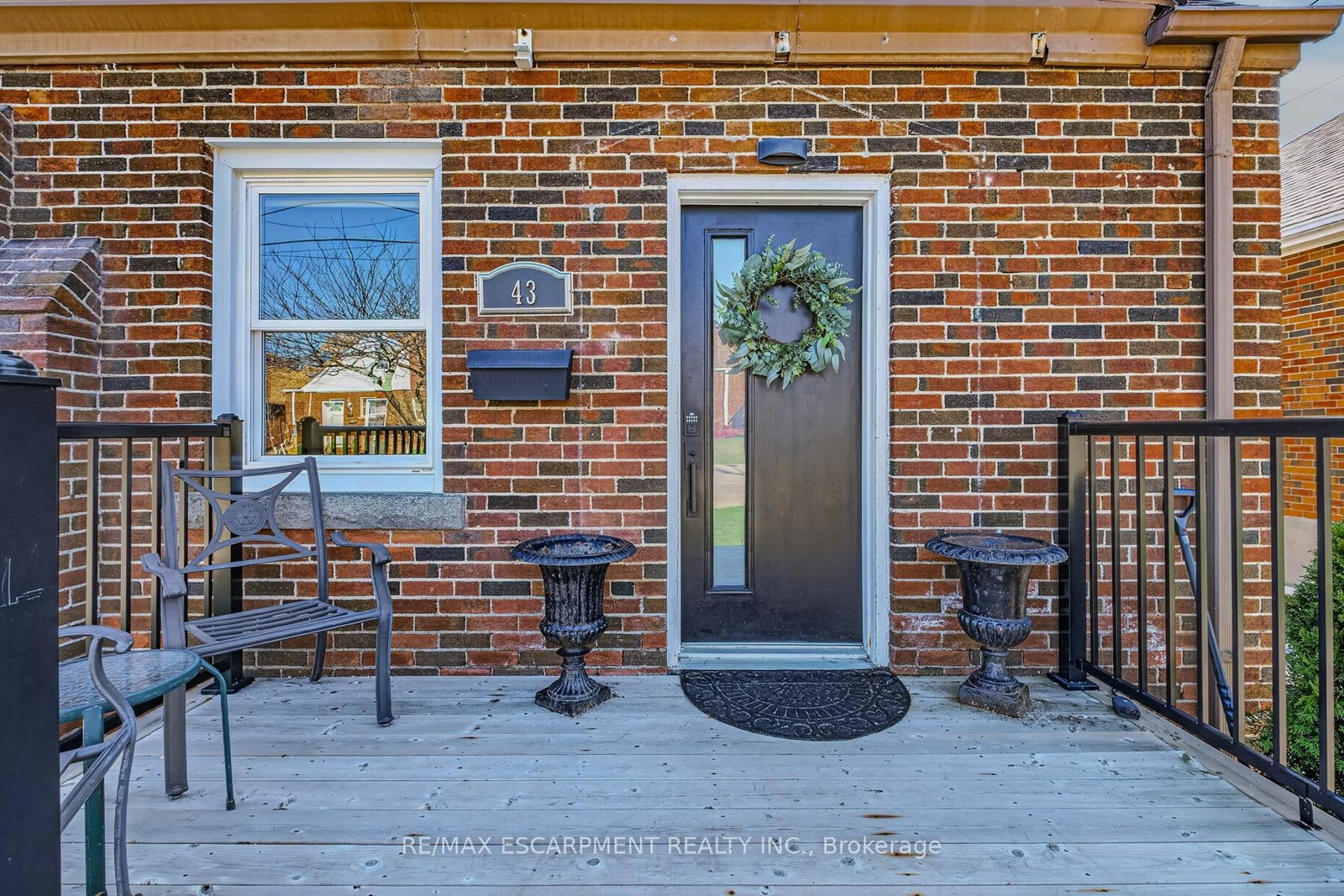 Detached House for sale at 43 Woodbridge Road, Hamilton, Ontario, L8K 3C8 - Rosedale - MLS: X12990636