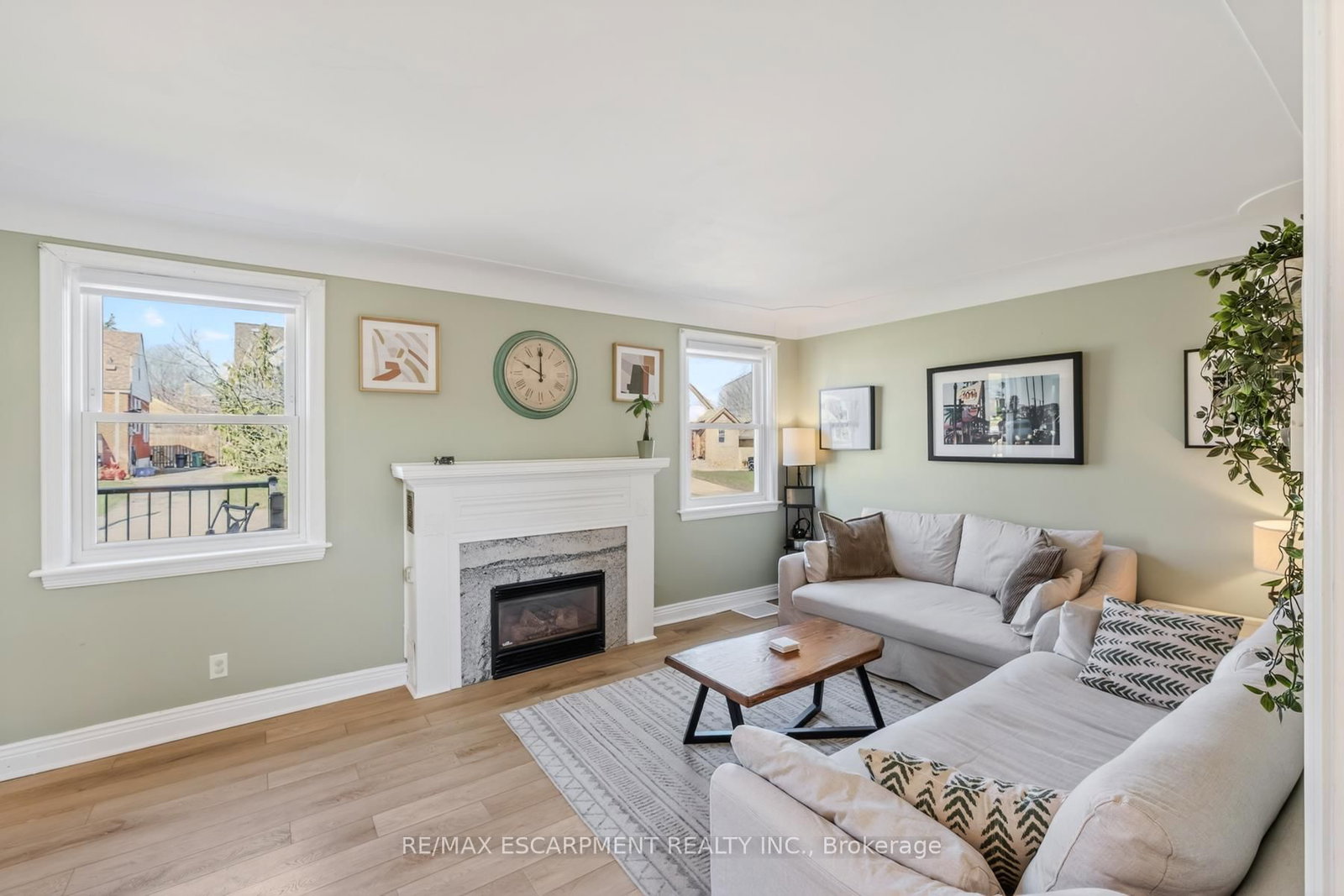 Detached House for sale at 43 Woodbridge Road, Hamilton, Ontario, L8K 3C8 - Rosedale - MLS: X12990636